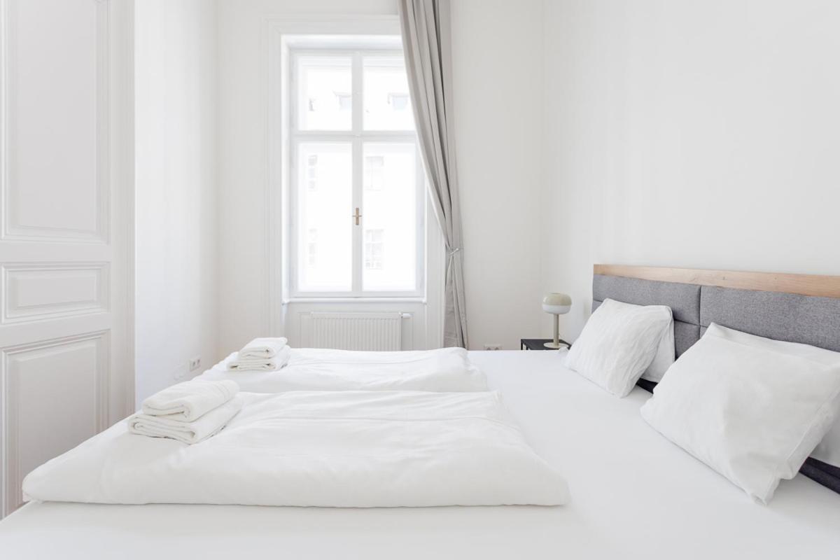 4Ty3 Apartments - Stadtpark City Apartment Is Calling Vienna Exterior photo